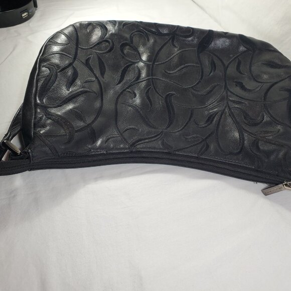 Stone Mountain Black Leather Bag with Embroidery - Picture 5 of 11